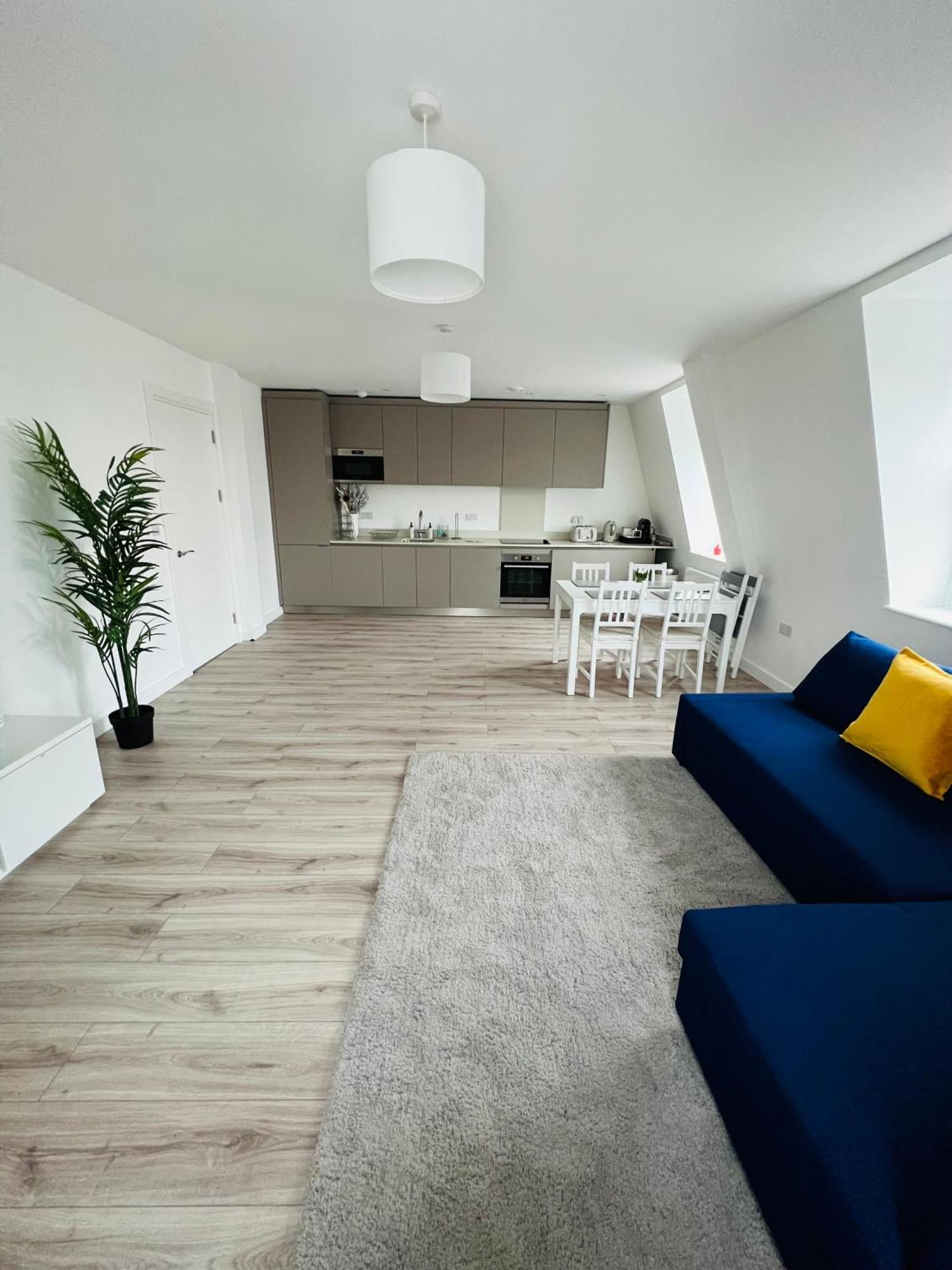 Stunning New Penthouse Apartment Southend-on-Sea Exterior photo